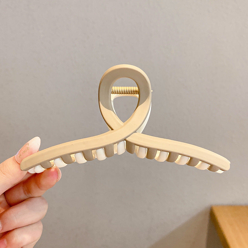 Pince Crabe Mode Femme | Coiffure Élégante & Style Tendance