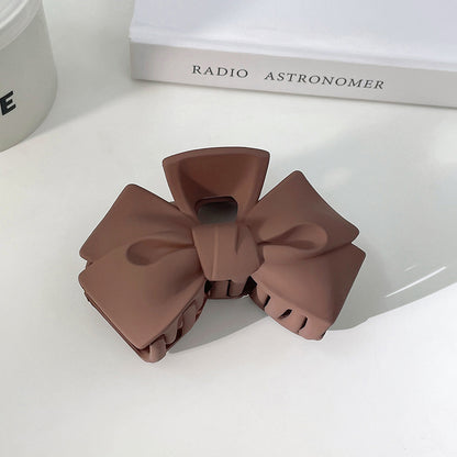 Pince Crabe Mode Femme | Coiffure Élégante & Style Tendance