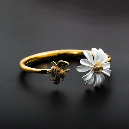 Bracelet Fleur Marguerite | Élégance Florale & Style Tendance