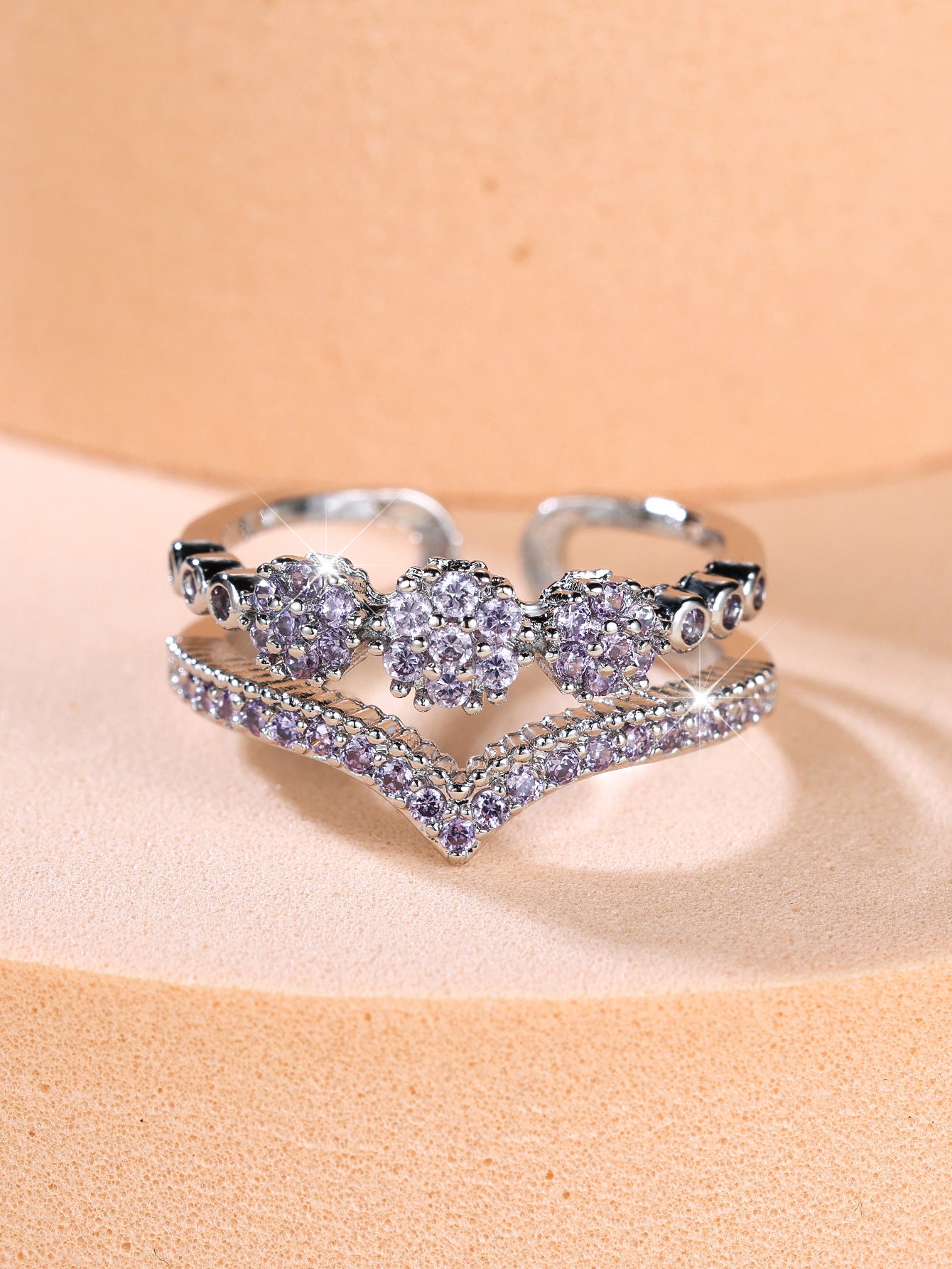 Bague Diamant Forme V | Élégance Raffinée & Style Tendance
