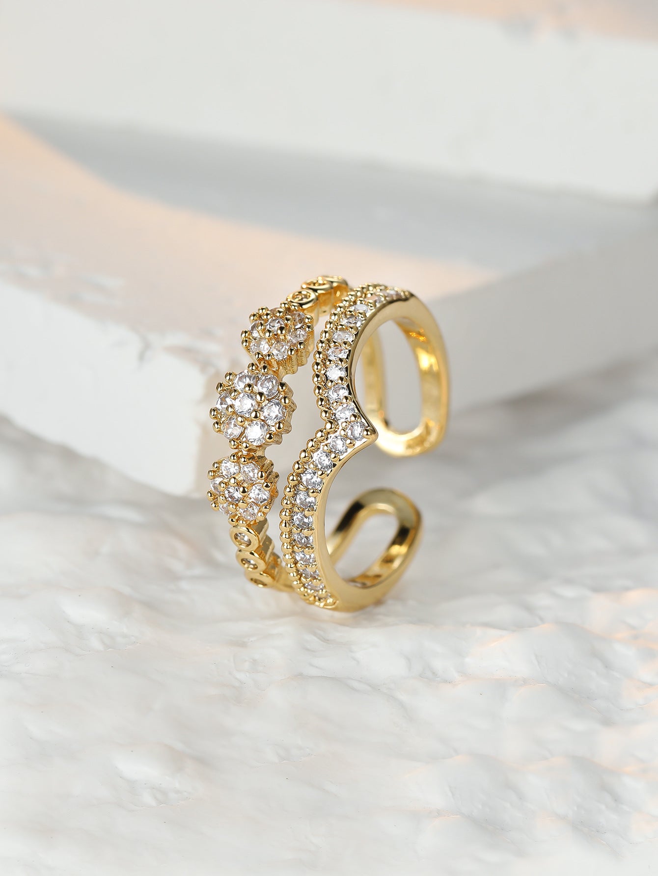 Bague Diamant Forme V | Élégance Raffinée & Style Tendance