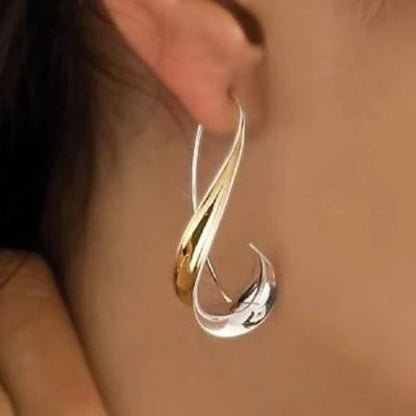 Boucle d'Oreille Crochet Géométrique | Design Moderne & Style Élégant