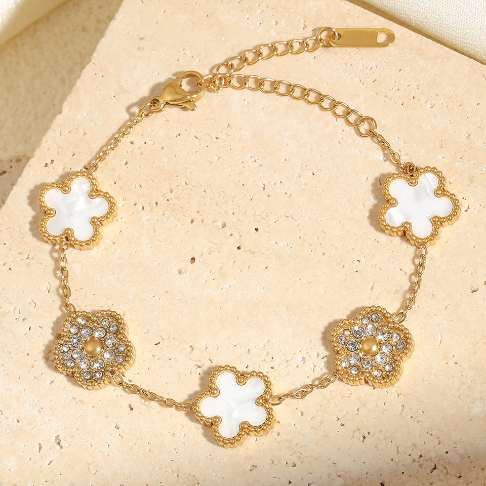 Bracelet à cinq feuilles
