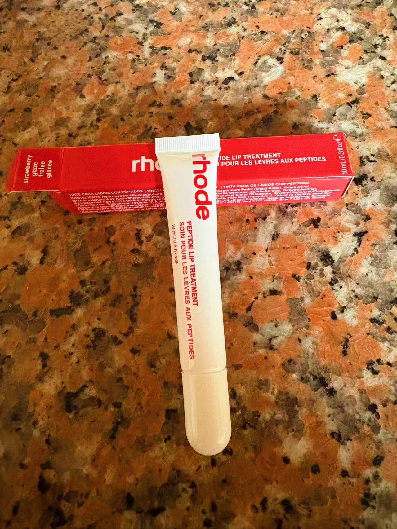 Rouge à lèvres brillant Rhode